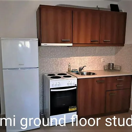 Vrachati Sea Front House 度假居 Káto Ássos
