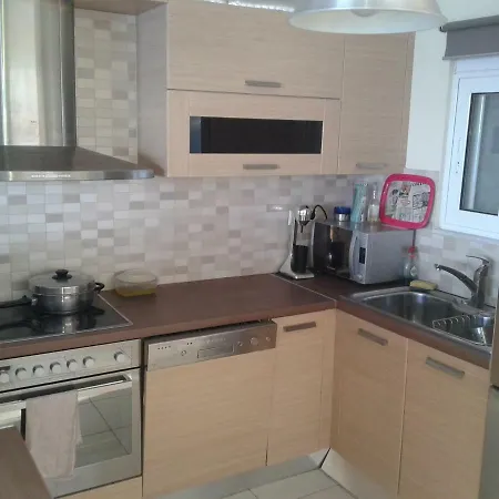 Semesterbostad Vrachati Sea Front House *