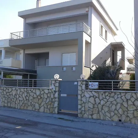 Vrachati Sea Front House * Káto Ássos