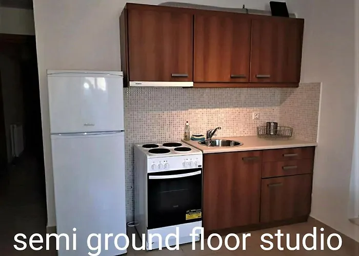 Vrachati Sea Front House 度假居 Káto Ássos
